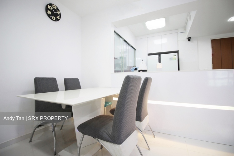 Yishun Street 51 thumbnail photo